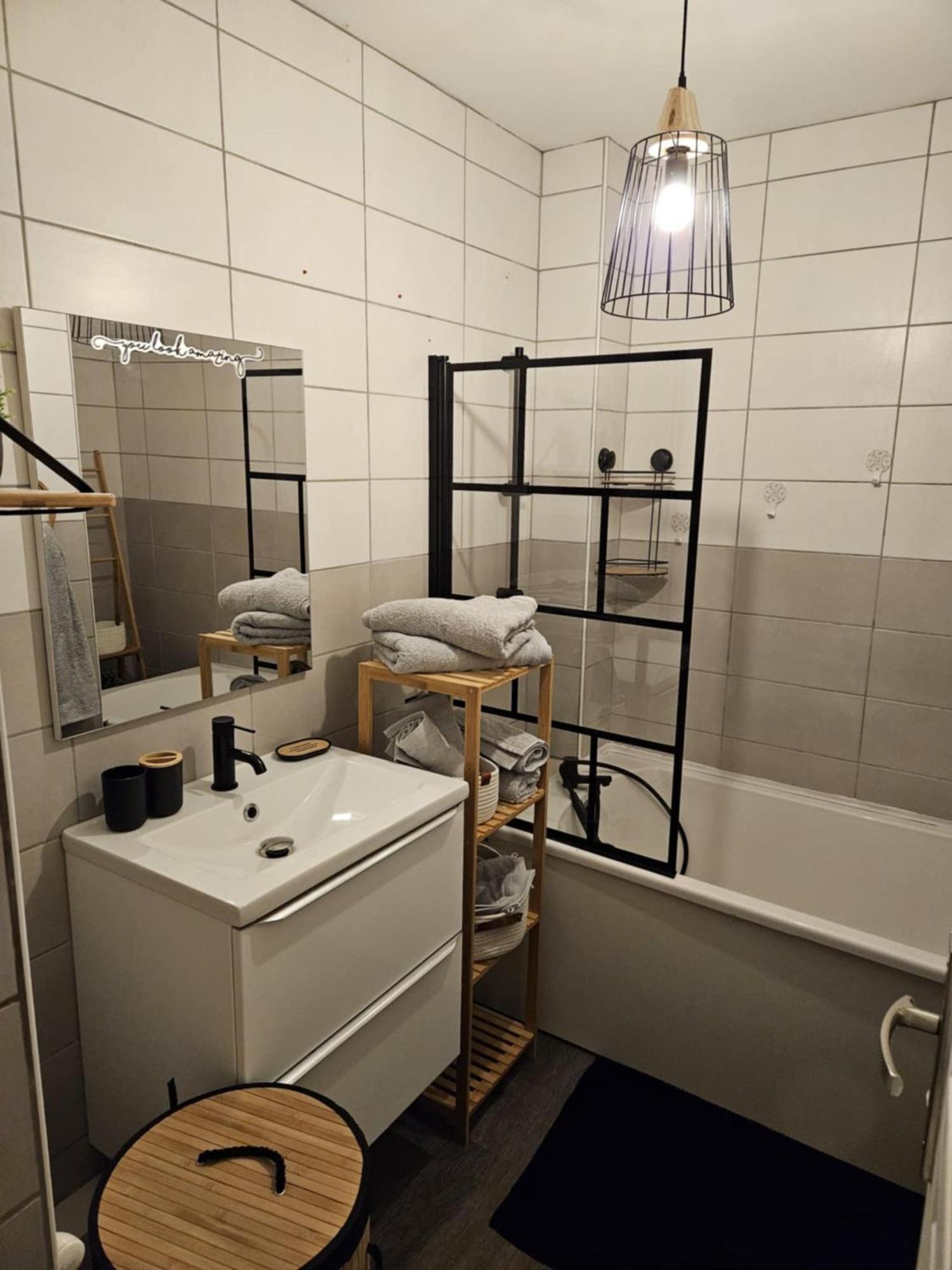 A&M Games And Spa Charleville-Mézières Kültér fotó